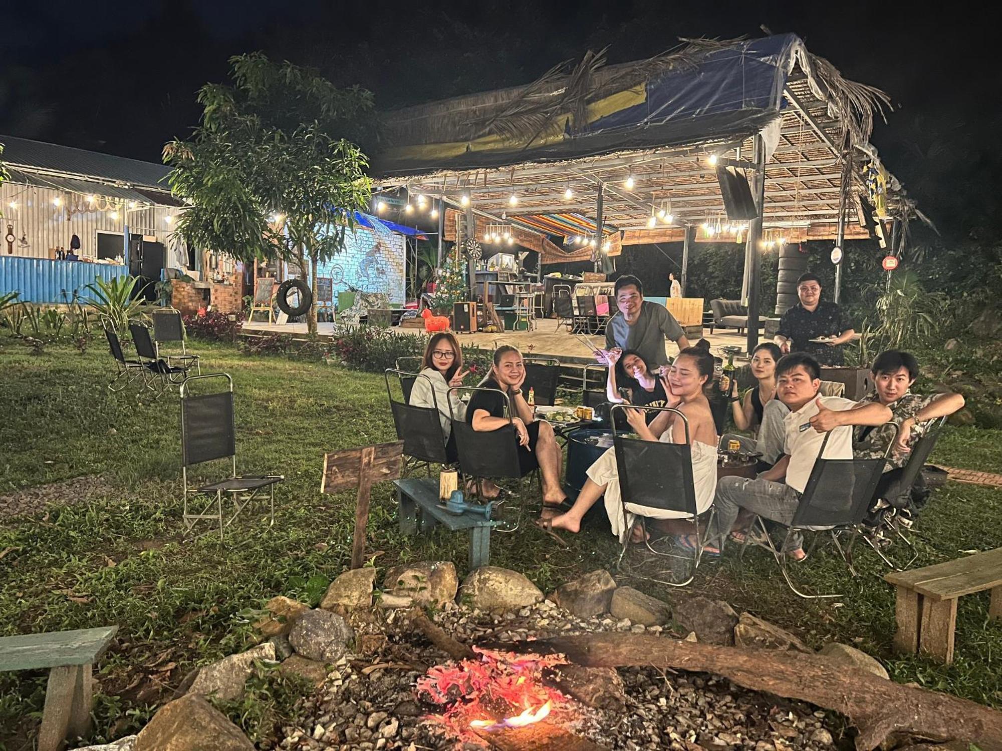 Con Dao Backpacker - Loco Camping Chi Khu Co Ong 외부 사진