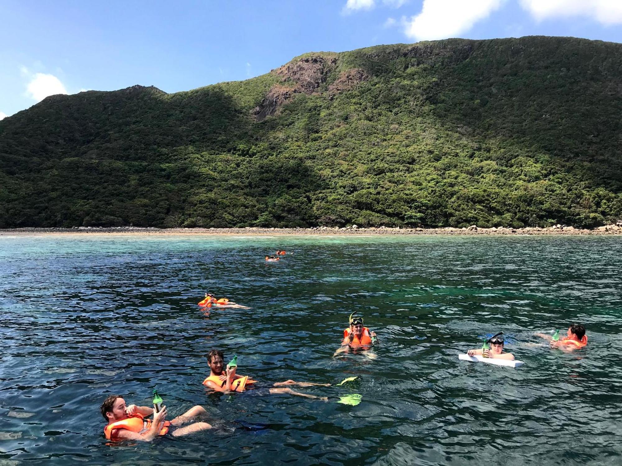 Con Dao Backpacker - Loco Camping Chi Khu Co Ong 외부 사진